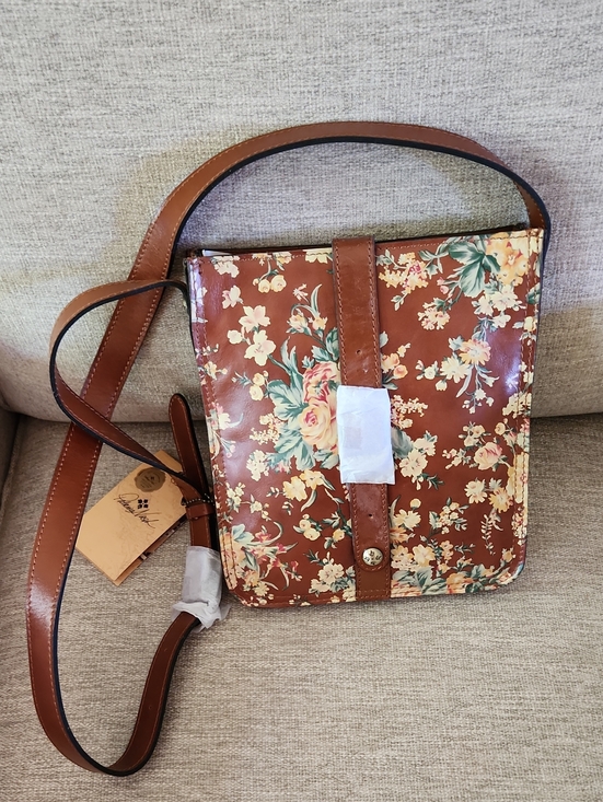 Patricia Nash Handbags - NWT PATRICUA NASH VENEZIA VINTAGE BOTANICAL CROSS BODY BAG